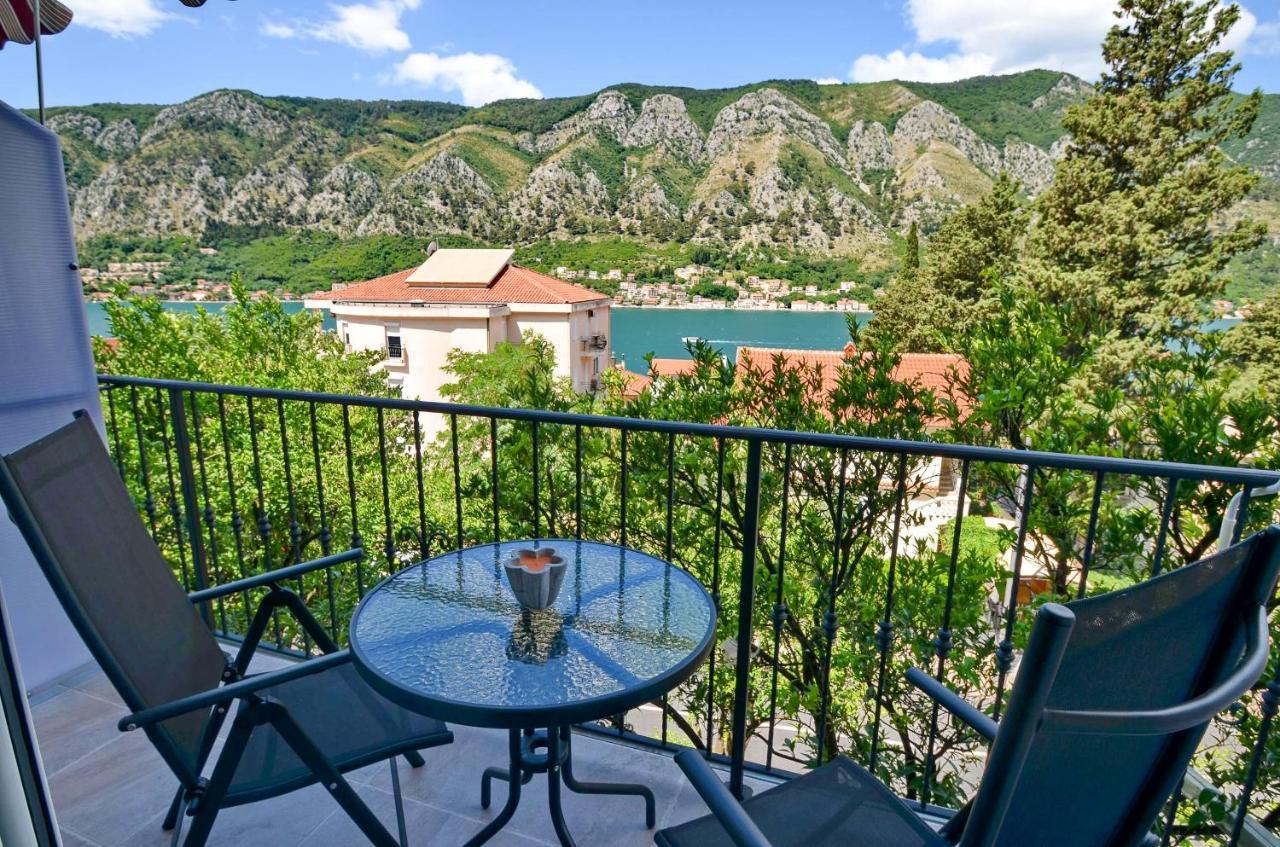 Bay View Apartments Kotor Exterior photo